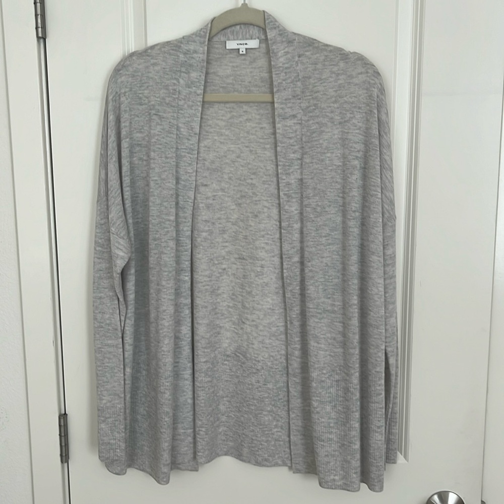 LAST CHANCE Vince cardigan